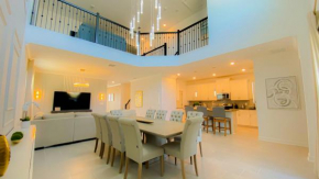 Orlando Vacation Home With Heated Pool and Jacuzzi